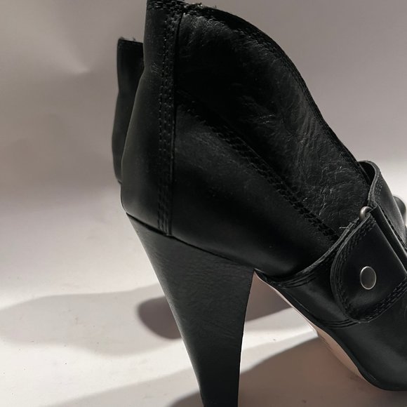 Seychelles Womens Black Almond Toe Leather Hook and Loop High Heel Bootie Size 9 - Picture 5 of 11